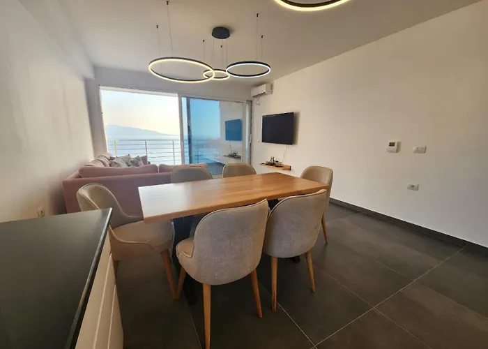 Fantastic Sea View Sarandë