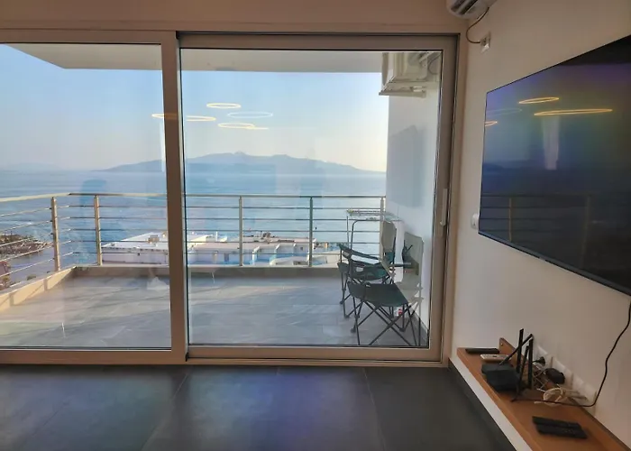 Fantastic Sea View Lejlighed *